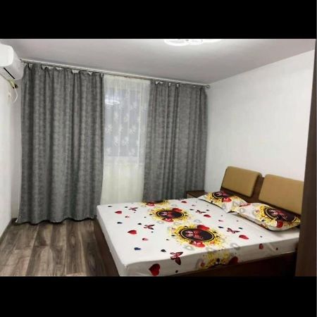 Apartament 4 Camere Оршова Экстерьер фото