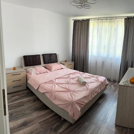 Apartament 4 Camere Оршова Экстерьер фото