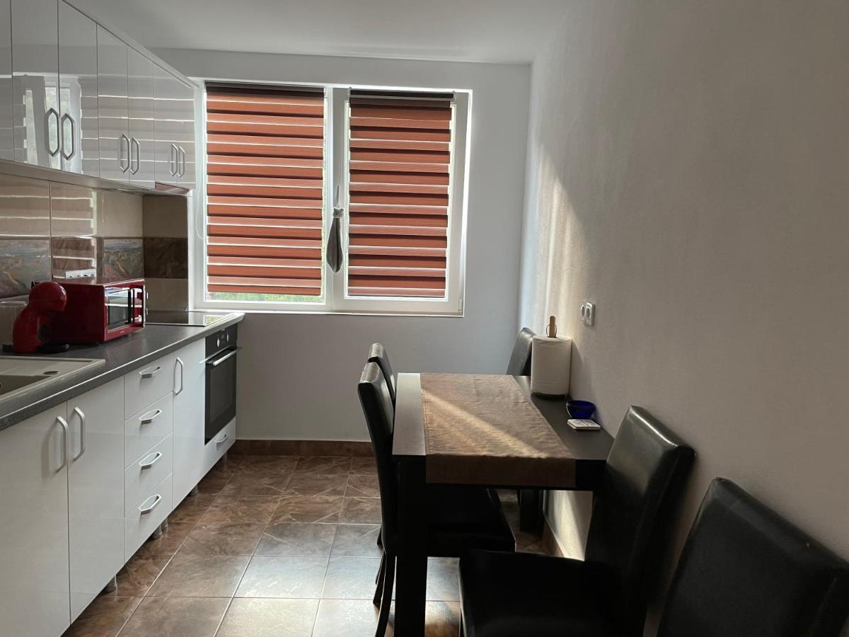 Apartament 4 Camere Оршова Экстерьер фото